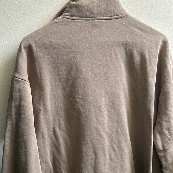Tan H & M half zip sweatshirt long sleeve - Picture 5 of 6